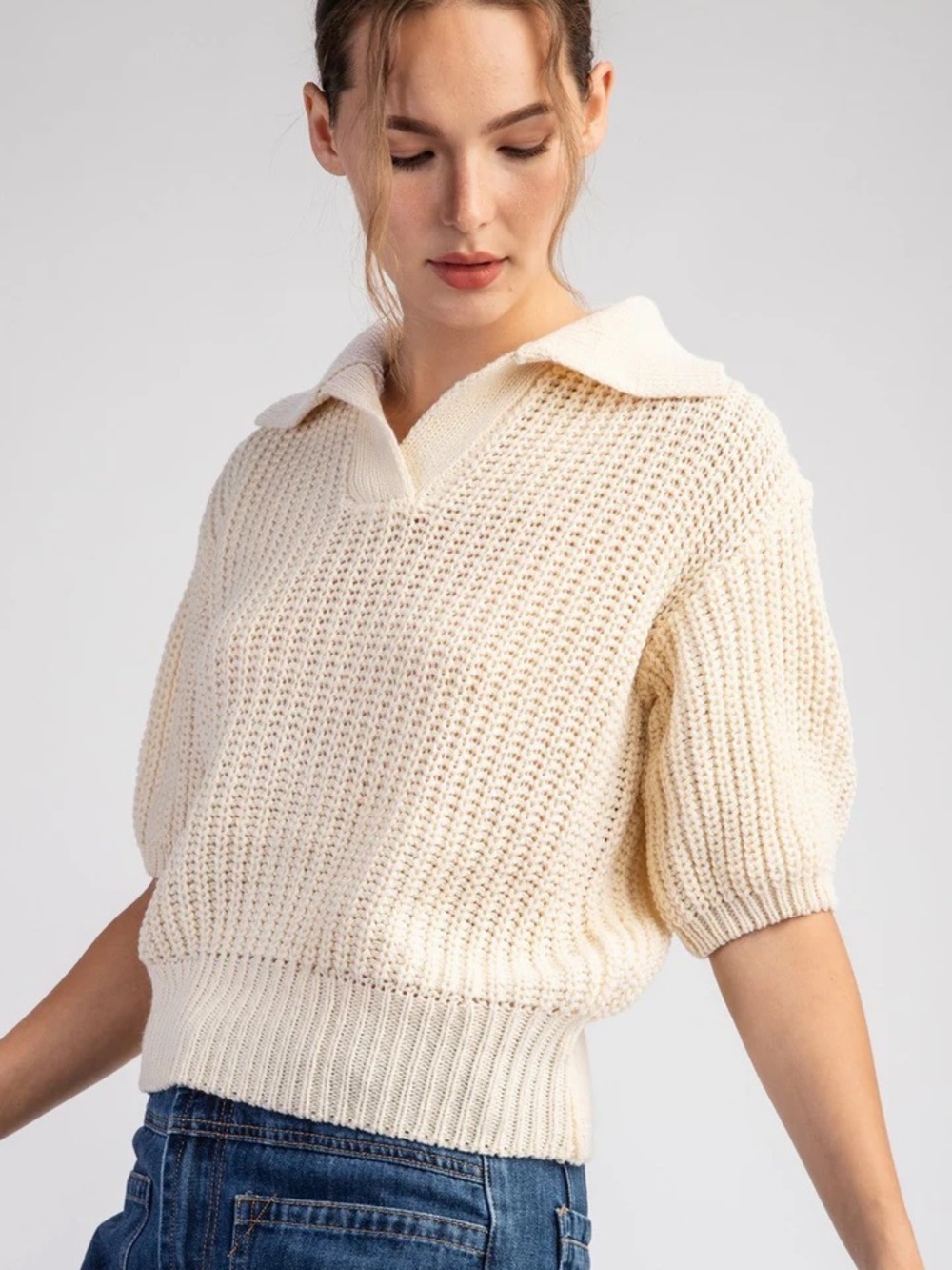 eesome Cream V-Neck Polo Knit Sweater